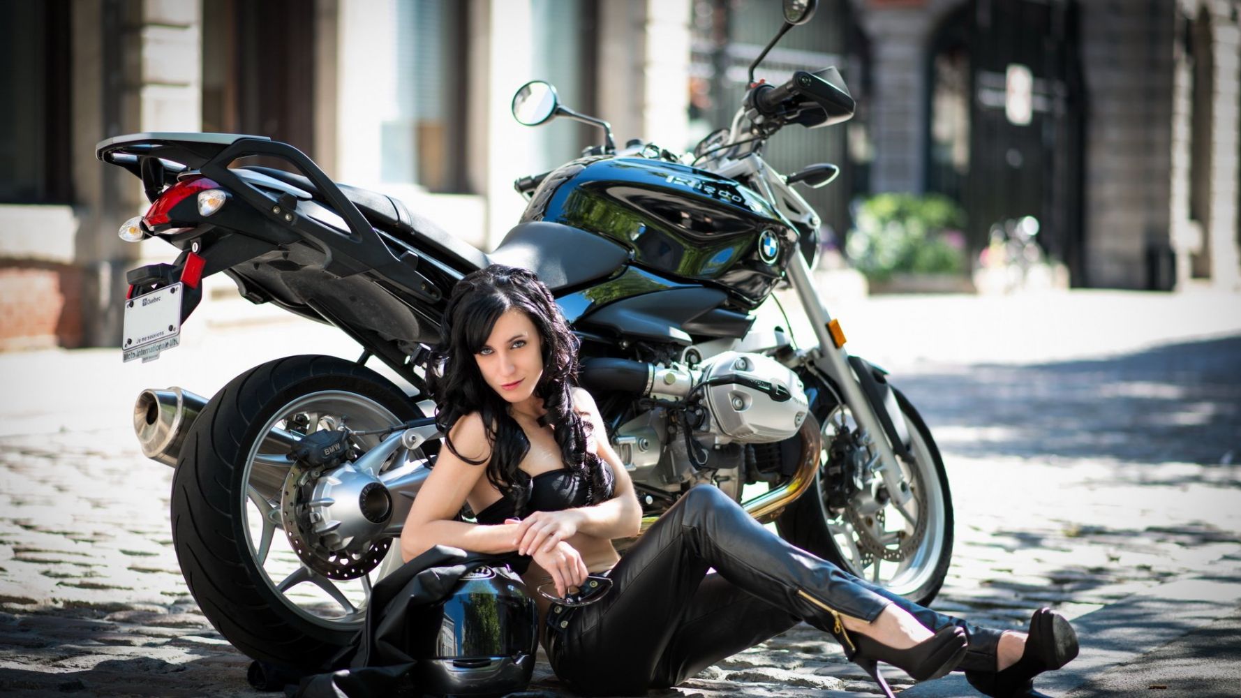 European women on bikes in Hengyang