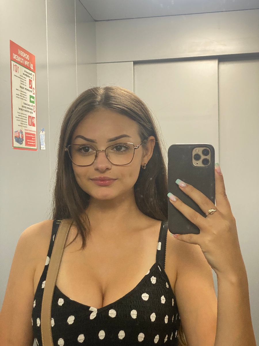 Sexy model Stacy in Hengyang