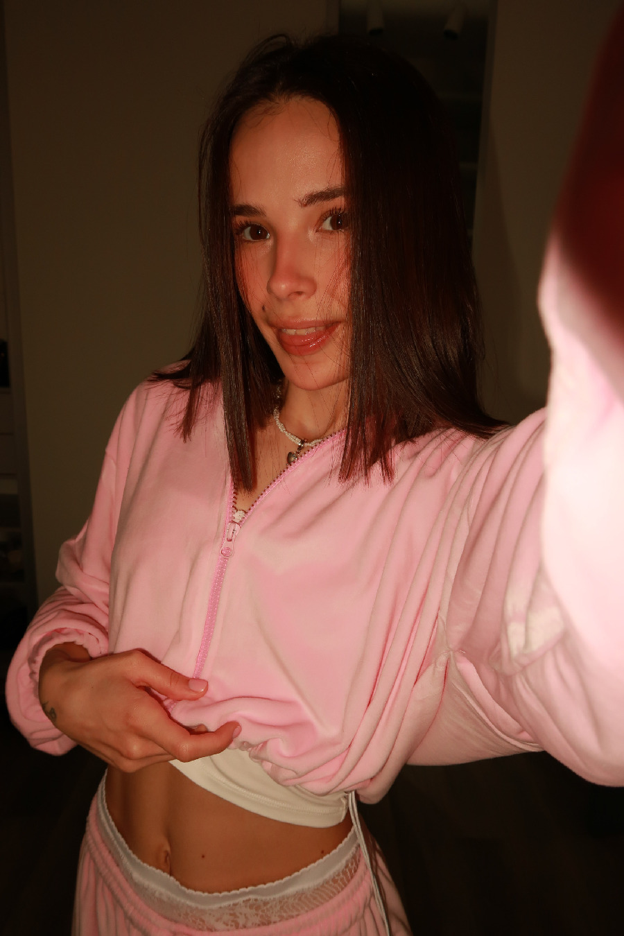 Tina brings the glow — live moments in Hengyang